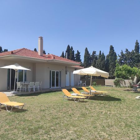 Sea Breeze Villa Resmo Dış mekan fotoğraf