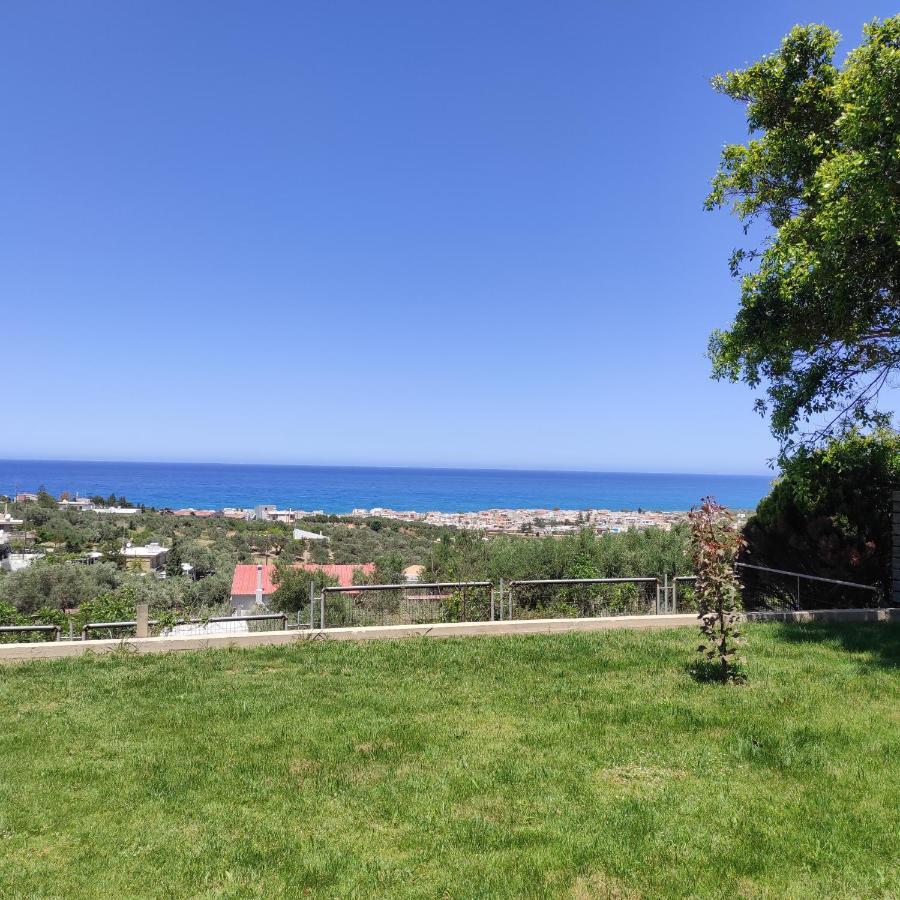 Sea Breeze Villa Resmo Dış mekan fotoğraf