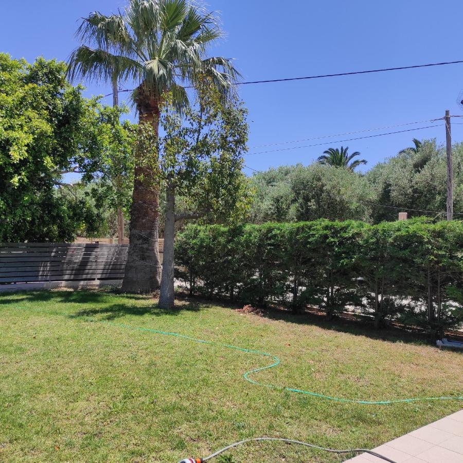 Sea Breeze Villa Resmo Dış mekan fotoğraf