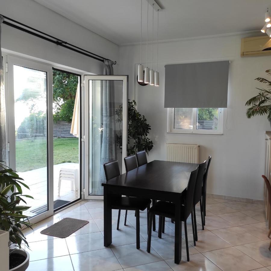 Sea Breeze Villa Resmo Dış mekan fotoğraf