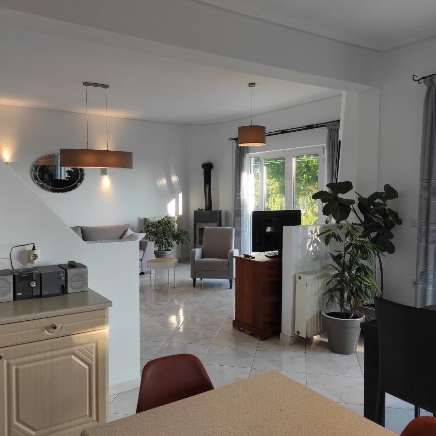 Sea Breeze Villa Resmo Dış mekan fotoğraf