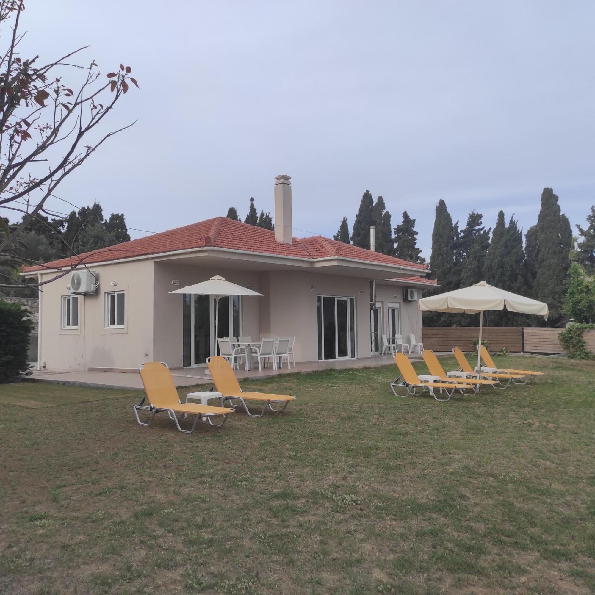 Sea Breeze Villa Resmo Dış mekan fotoğraf