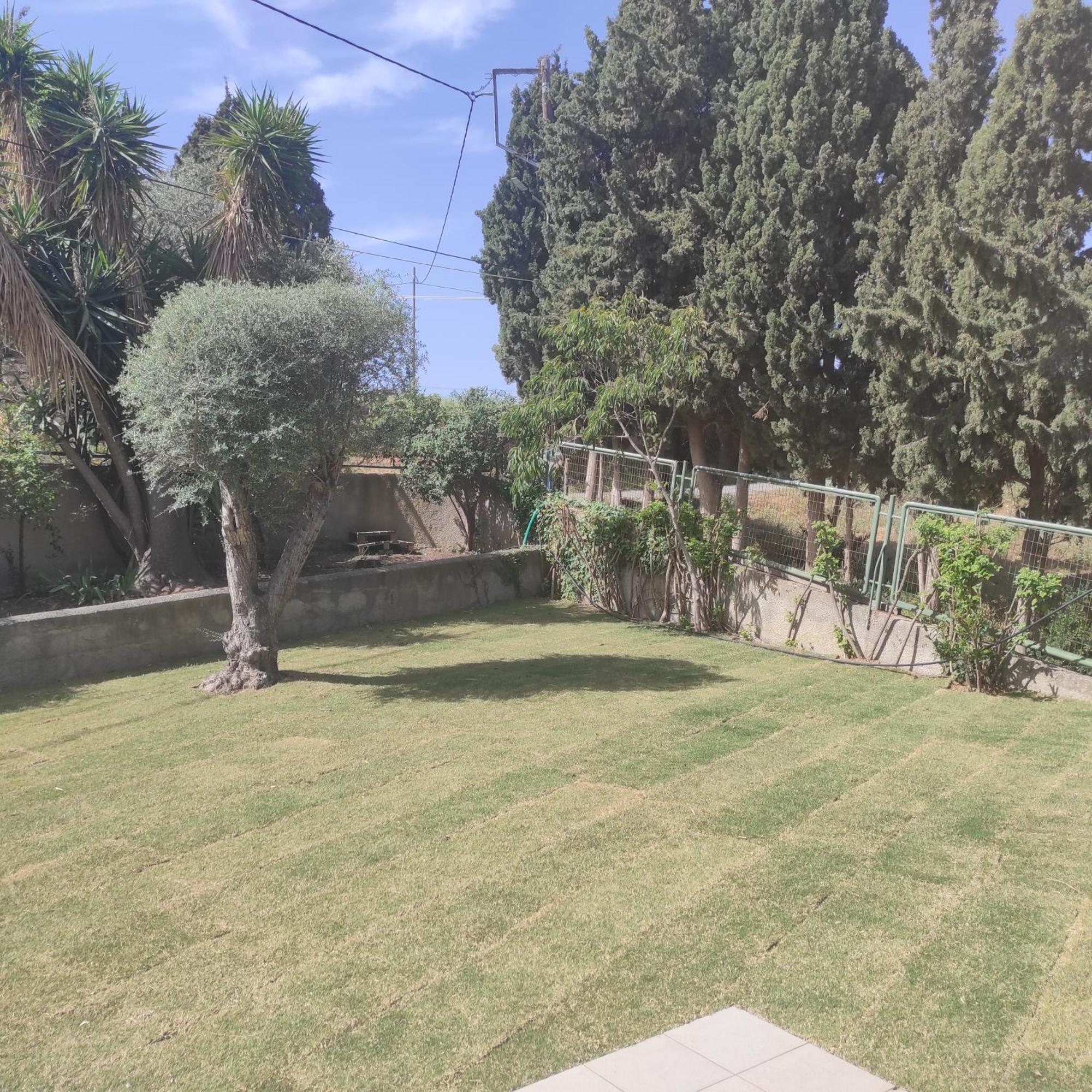 Sea Breeze Villa Resmo Dış mekan fotoğraf