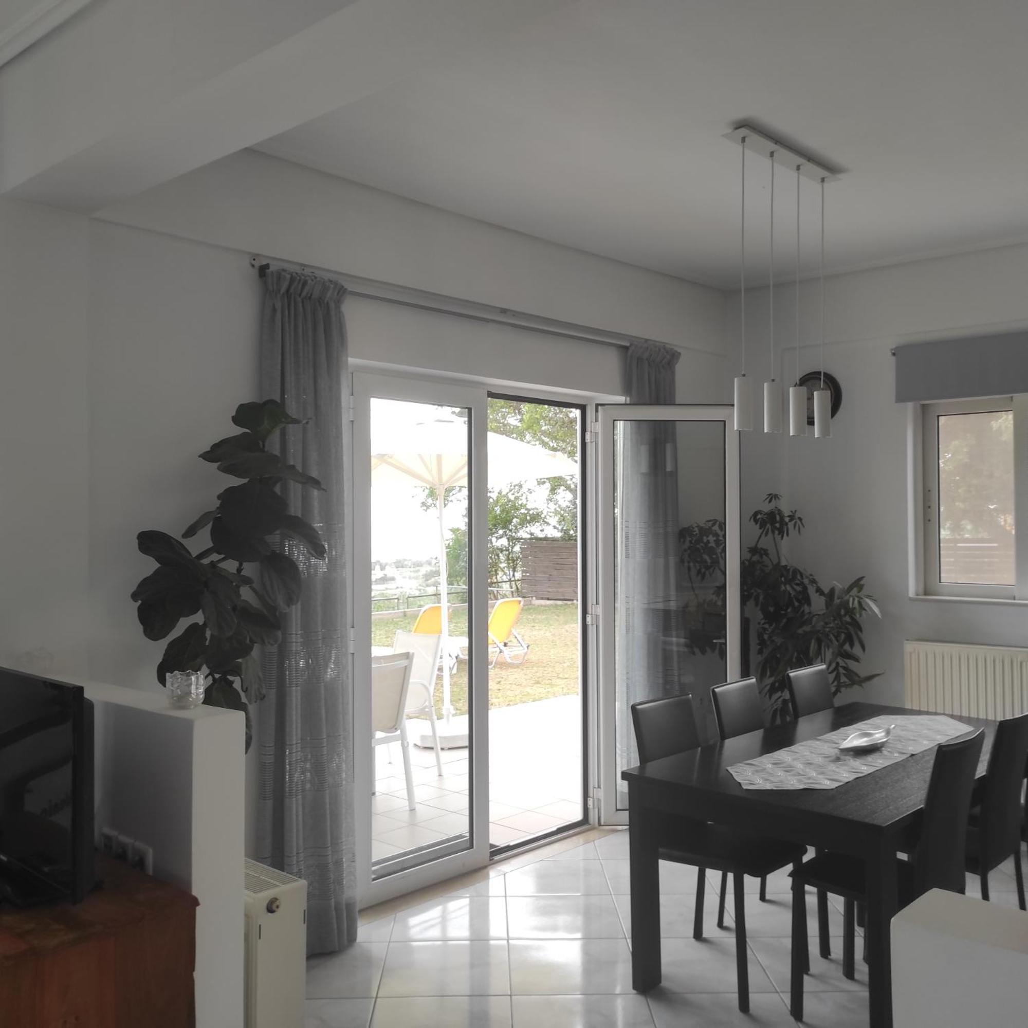Sea Breeze Villa Resmo Dış mekan fotoğraf